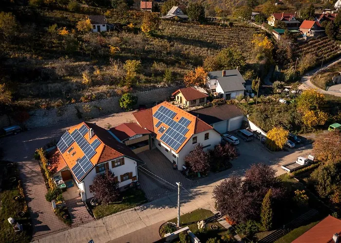 Sarosdi Pince Es Panzio